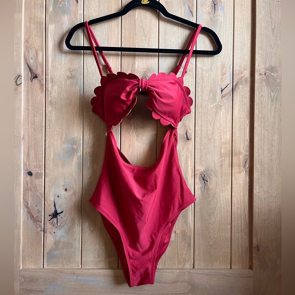 Cup-She Red Scalloped Bow One-Piece Swimsuit with cut out - size M
